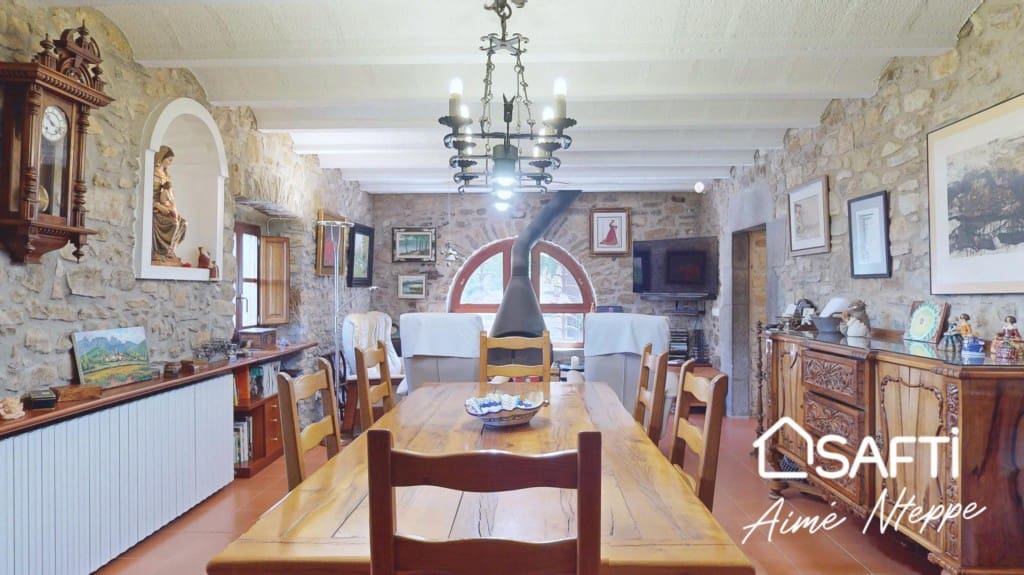 7 slaapkamer Finca/Landhuis te koop in Palol de Revardit met zwembad garage - € 949.650 (Ref: 9450975)