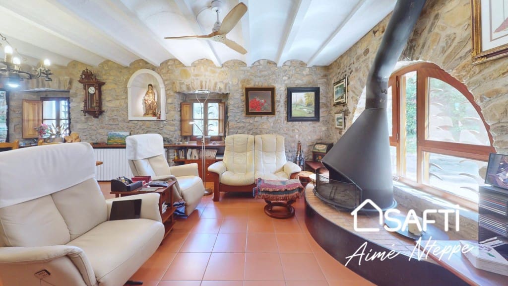 7 slaapkamer Finca/Landhuis te koop in Palol de Revardit met zwembad garage - € 949.650 (Ref: 9450975)