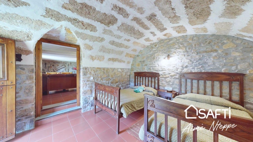 7 slaapkamer Finca/Landhuis te koop in Palol de Revardit met zwembad garage - € 949.650 (Ref: 9450975)