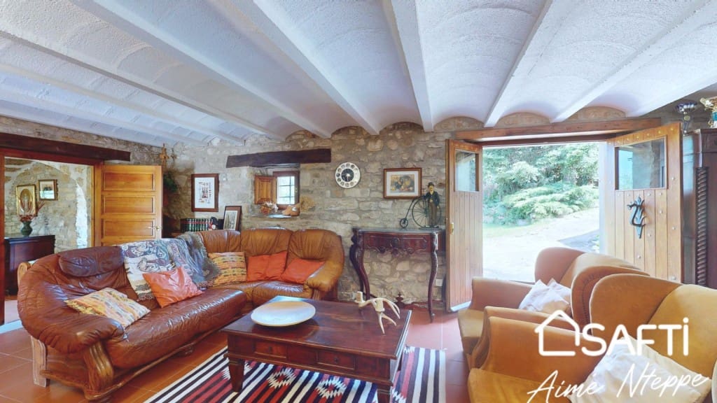 7 slaapkamer Finca/Landhuis te koop in Palol de Revardit met zwembad garage - € 949.650 (Ref: 9450975)