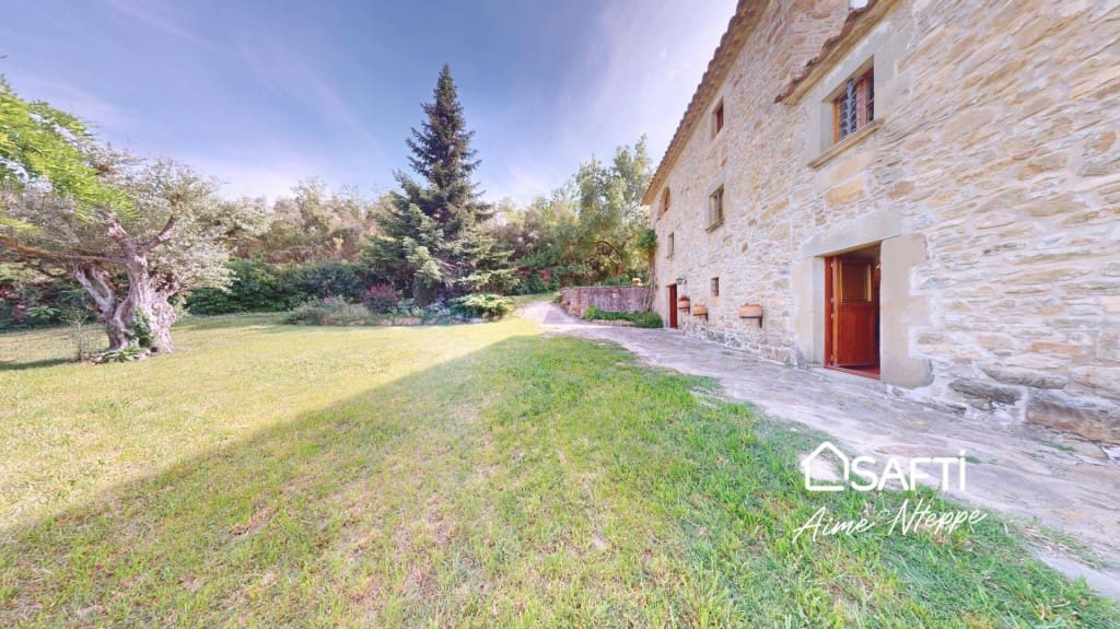 7 slaapkamer Finca/Landhuis te koop in Palol de Revardit met zwembad garage - € 949.650 (Ref: 9450975)