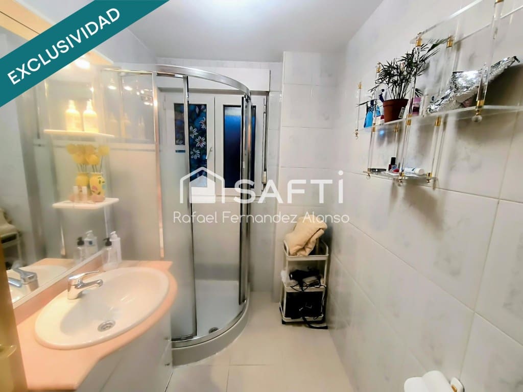 1 bedroom Apartment for sale in Leon city with garage - € 149,000 (Ref: 9450977)