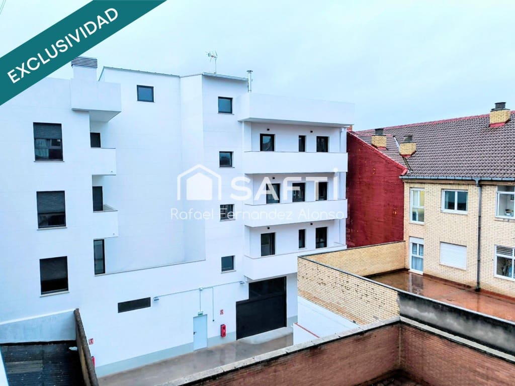 1 bedroom Apartment for sale in Leon city with garage - € 149,000 (Ref: 9450977)