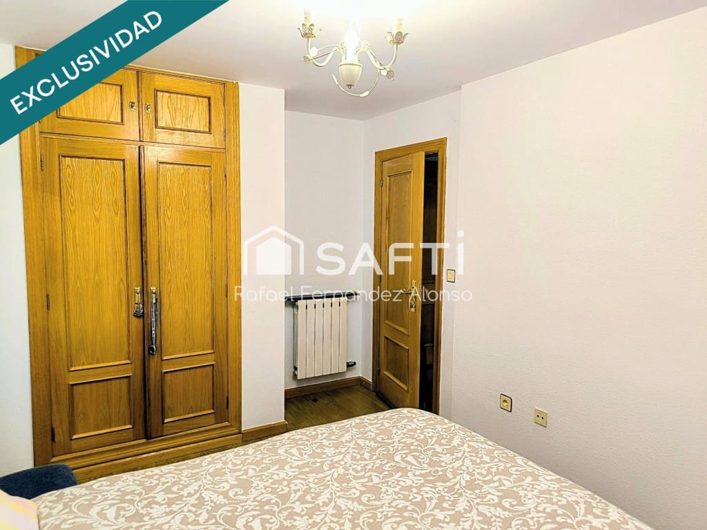 1 bedroom Apartment for sale in Leon city with garage - € 149,000 (Ref: 9450977)