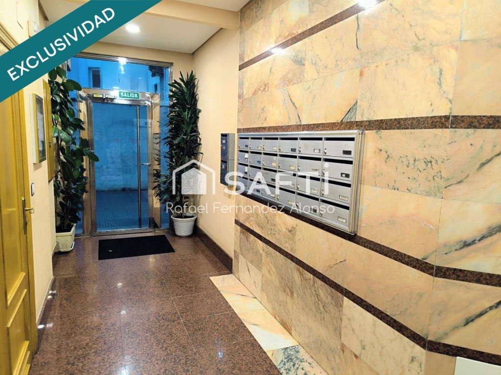 1 bedroom Apartment for sale in Leon city with garage - € 149,000 (Ref: 9450977)