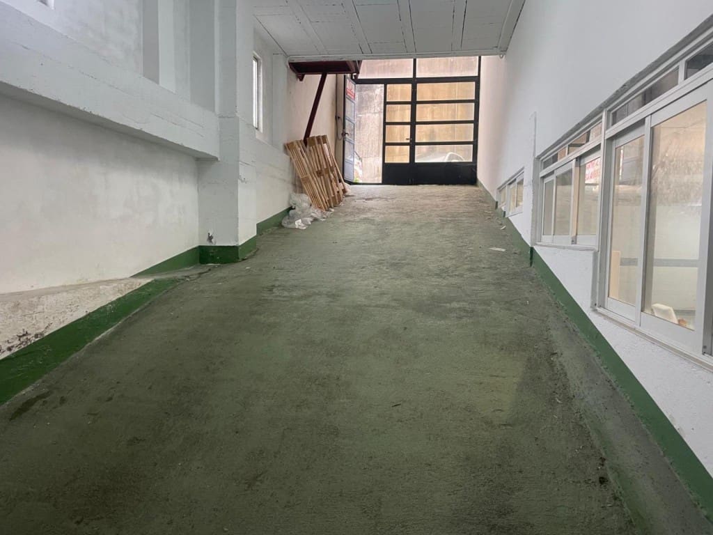 Local Commercial à vendre à Santiago de Compostela avec garage - 96 000 € (Ref: 9450981)