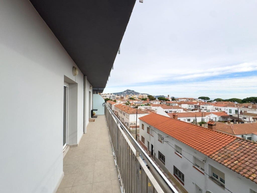 3 sovrum Lägenhet till salu i Blanes - 210 000 € (Ref: 9450982)