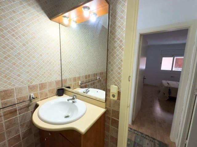 3 makuuhuone Huoneisto myytävänä paikassa Blanes - 210 000 € (Ref: 9450982)