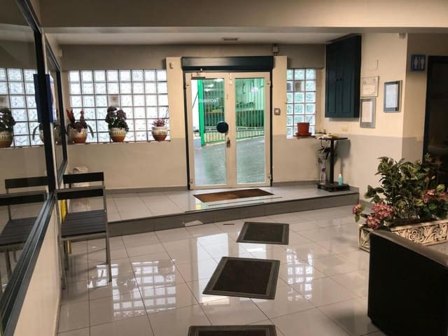 Commercieel te koop in Astigarraga - € 435.000 (Ref: 9450983)