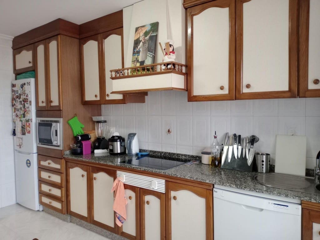 3 sypialnia Apartament na sprzedaż w Cangas z garażem - 218 000 € (Ref: 9452009)