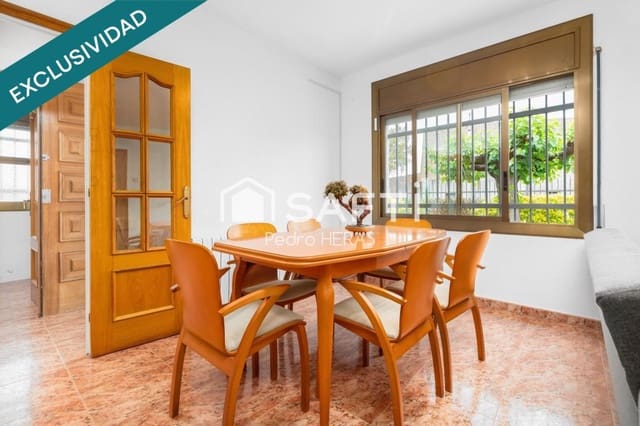 4 soverom Villa til salgs i Fogars de la Selva med garasje - € 270 000 (Ref: 9452011)