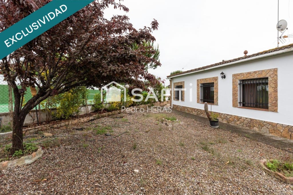 4 soverom Villa til salgs i Fogars de la Selva med garasje - € 270 000 (Ref: 9452011)