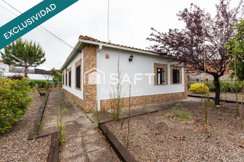 4 soverom Villa til salgs i Fogars de la Selva med garasje - € 270 000 (Ref: 9452011)