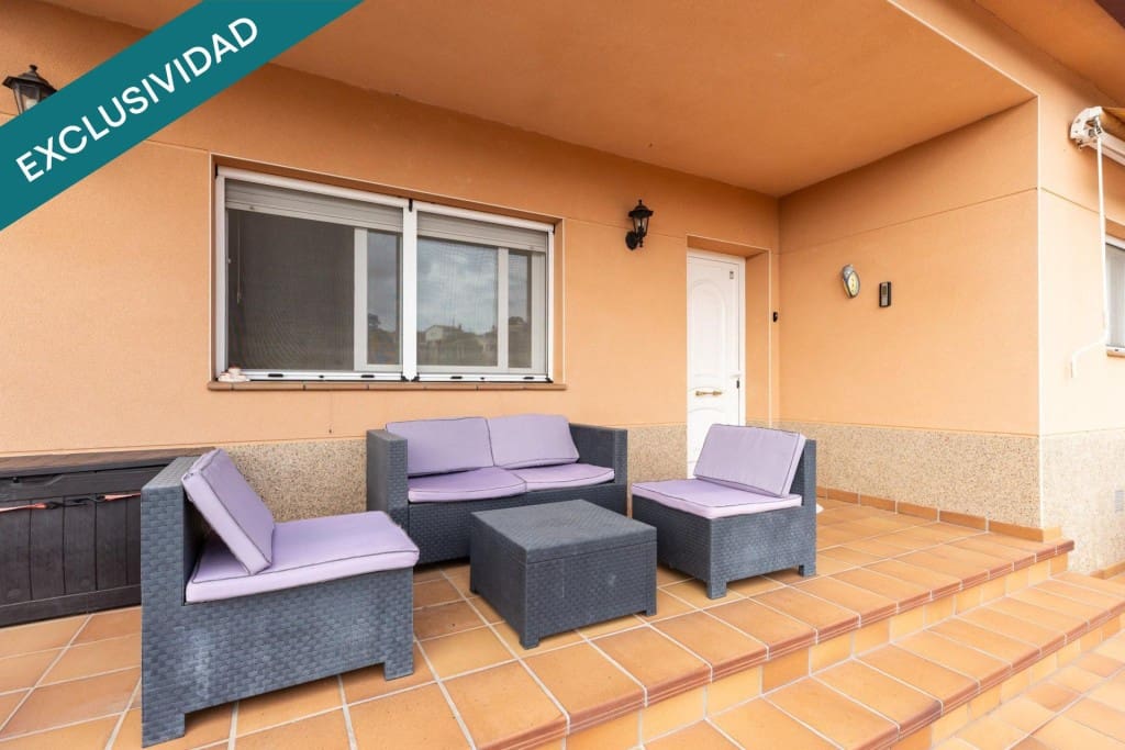 4 soverom Villa til salgs i Fogars de la Selva med svømmebasseng garasje - € 289 500 (Ref: 9452012)