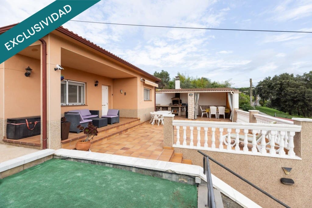 4 soverom Villa til salgs i Fogars de la Selva med svømmebasseng garasje - € 289 500 (Ref: 9452012)