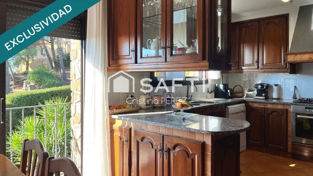 7 bedroom Villa for sale in Blanes - € 1,167,000 (Ref: 9452013)