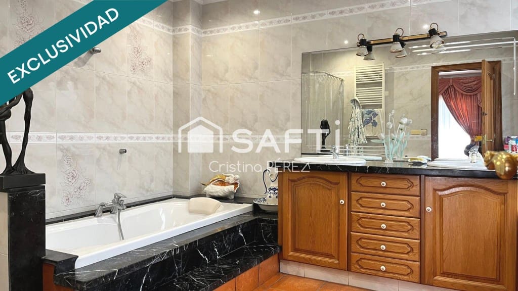 7 bedroom Villa for sale in Blanes - € 1,167,000 (Ref: 9452013)