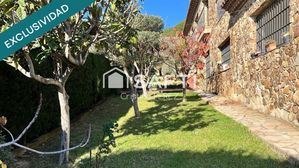 7 bedroom Villa for sale in Blanes - € 1,167,000 (Ref: 9452013)