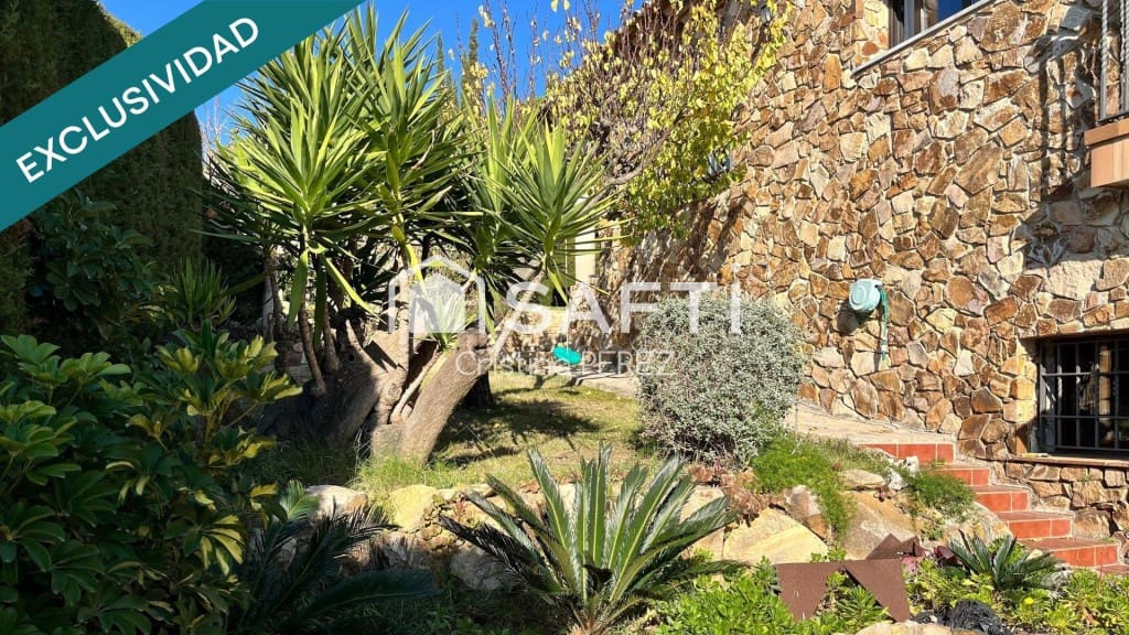 7 bedroom Villa for sale in Blanes - € 1,167,000 (Ref: 9452013)