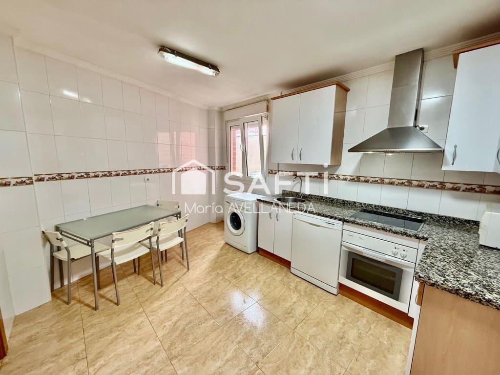 2 slaapkamer Appartement te koop in Valencia de Don Juan met garage - € 75.000 (Ref: 9452017)