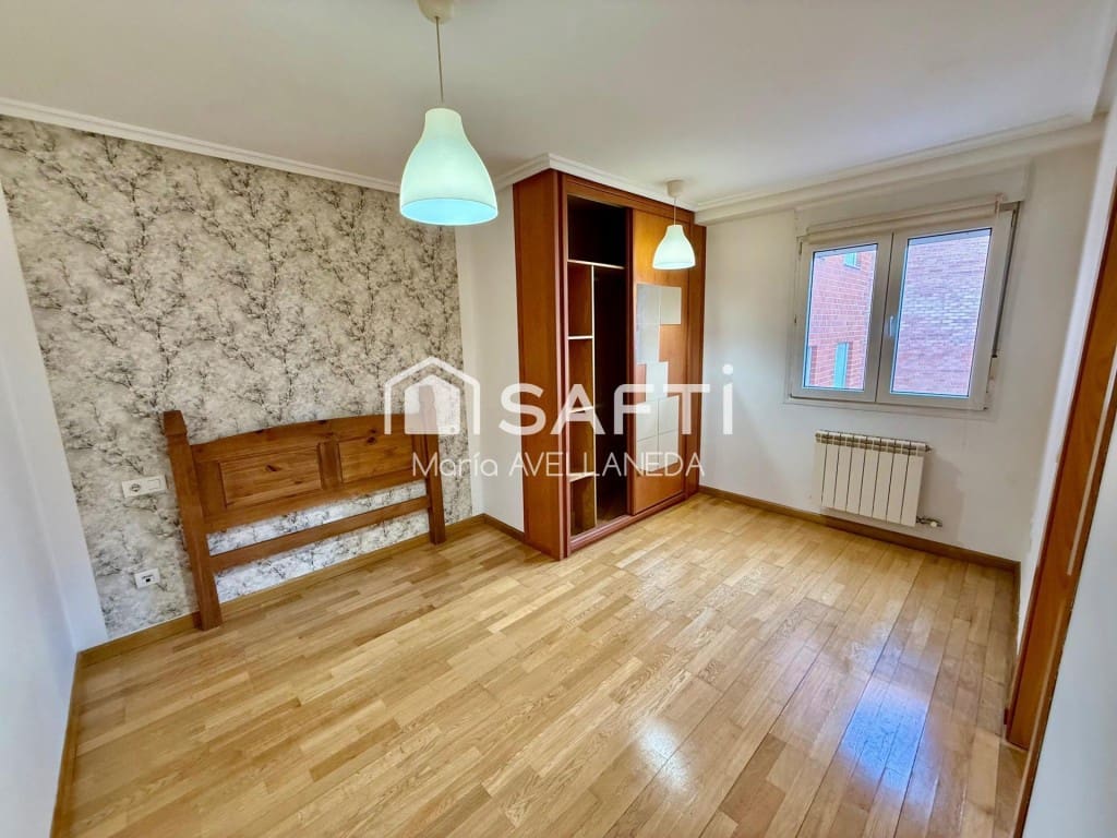 2 slaapkamer Appartement te koop in Valencia de Don Juan met garage - € 75.000 (Ref: 9452017)