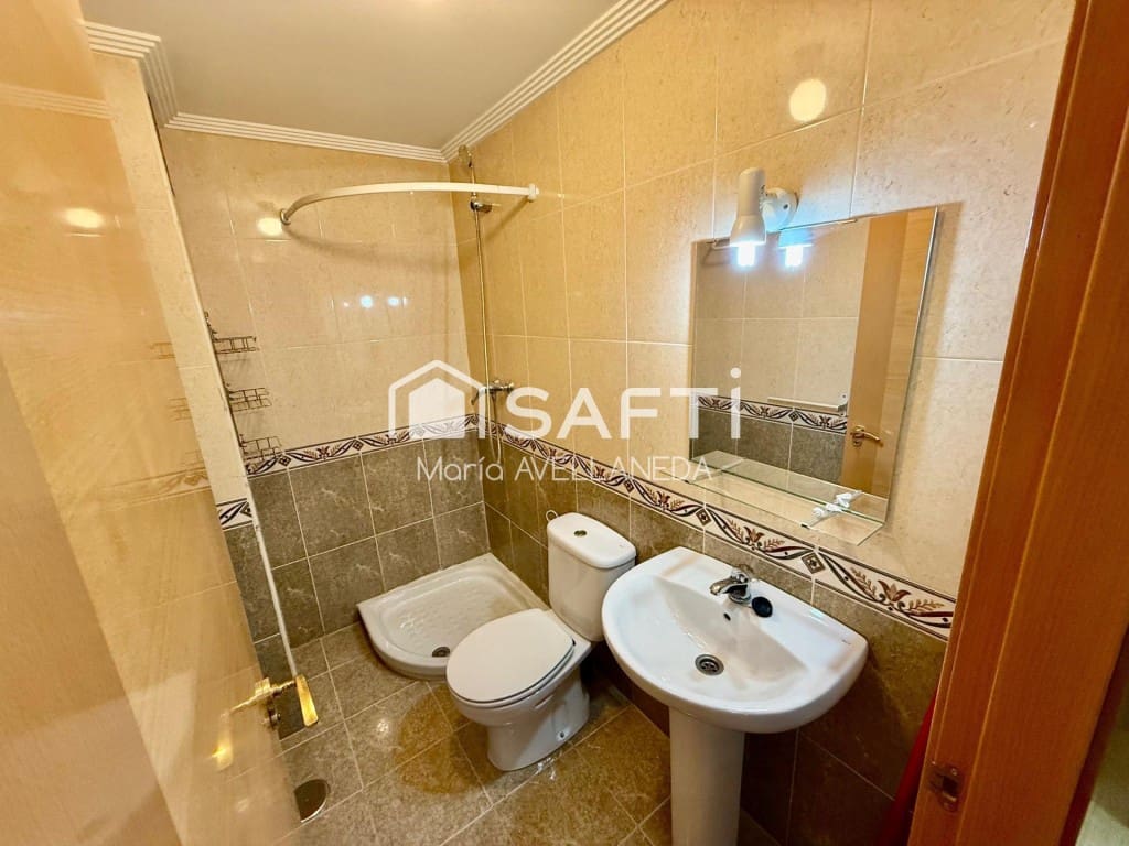 2 slaapkamer Appartement te koop in Valencia de Don Juan met garage - € 75.000 (Ref: 9452017)