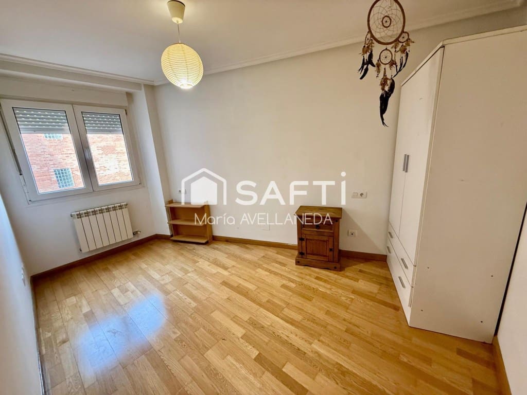 2 slaapkamer Appartement te koop in Valencia de Don Juan met garage - € 75.000 (Ref: 9452017)