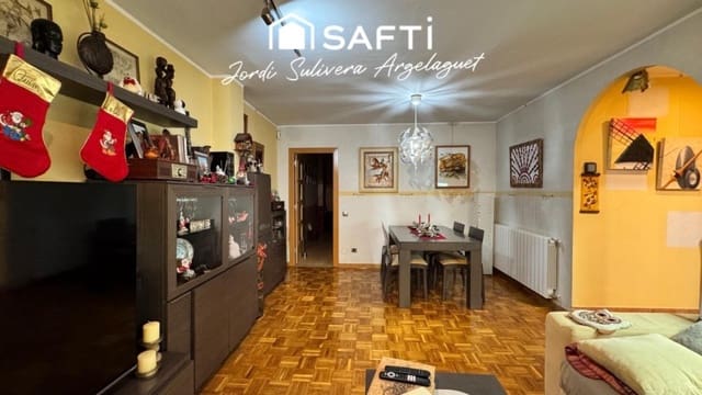 4 slaapkamer Appartement te koop in Gerona stad - € 480.000 (Ref: 9452018)