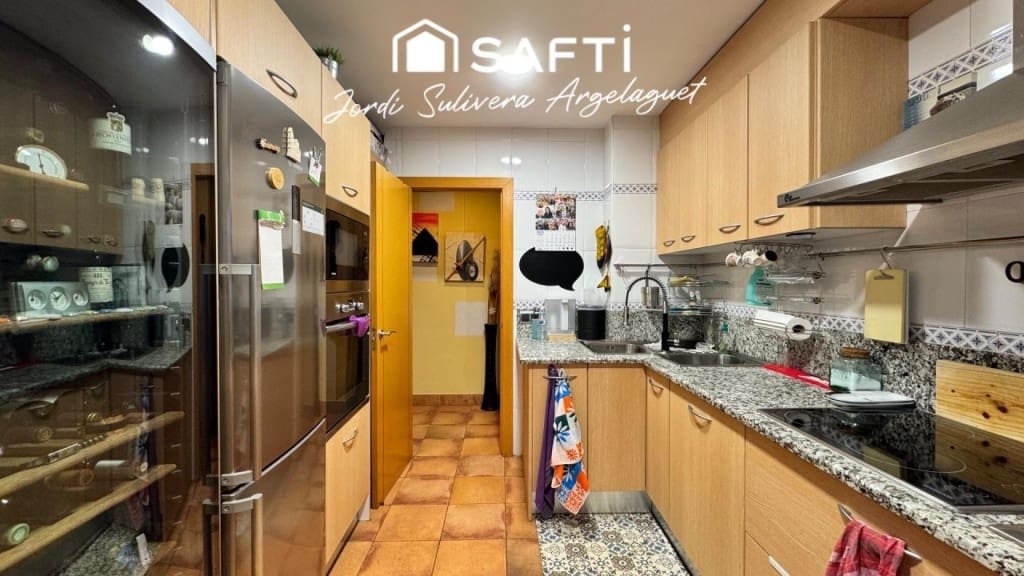 4 sovrum Lägenhet till salu i Girona stad - 480 000 € (Ref: 9452018)