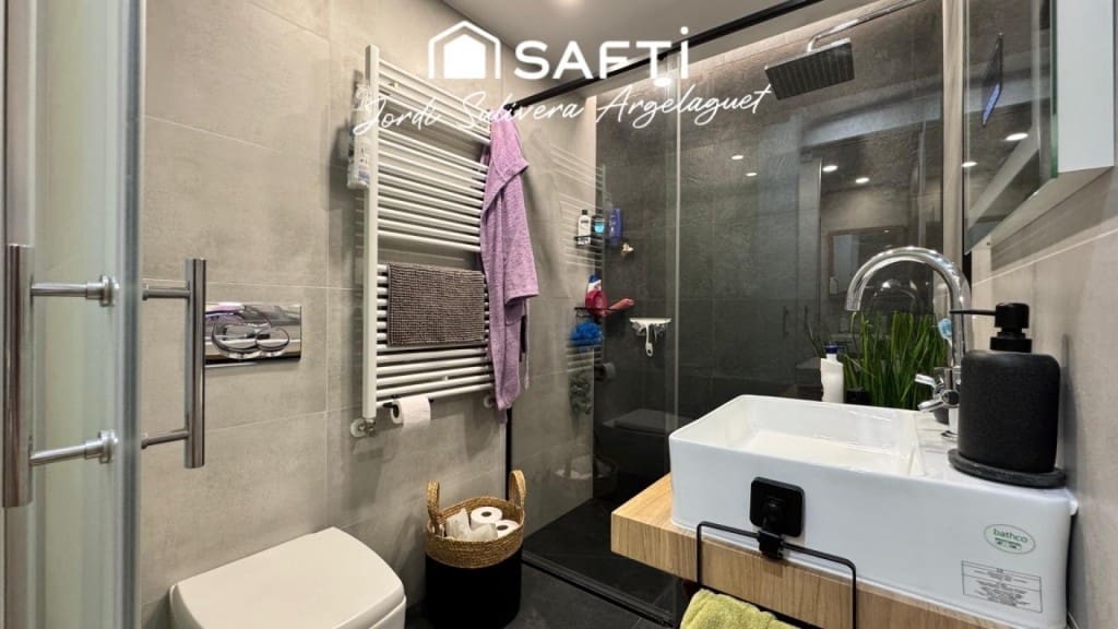 4 sovrum Lägenhet till salu i Girona stad - 480 000 € (Ref: 9452018)