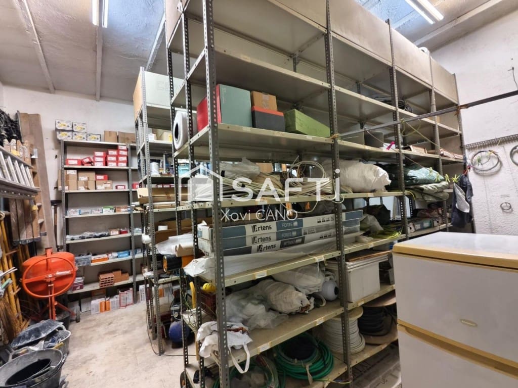 Komercyjne na sprzedaż w Barbera del Valles - 166 000 € (Ref: 9452020)