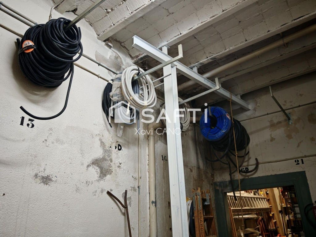 Komercyjne na sprzedaż w Barbera del Valles - 166 000 € (Ref: 9452020)