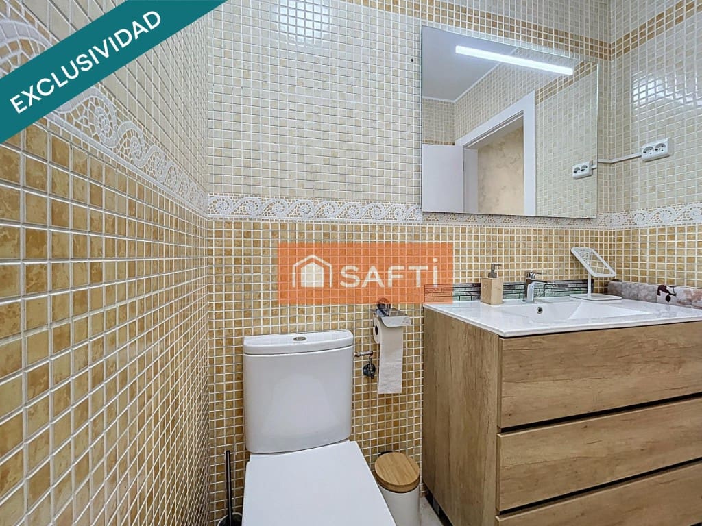 5 soverom Villa til salgs i Pacs del Penedes med svømmebasseng garasje - € 450 000 (Ref: 9456151)