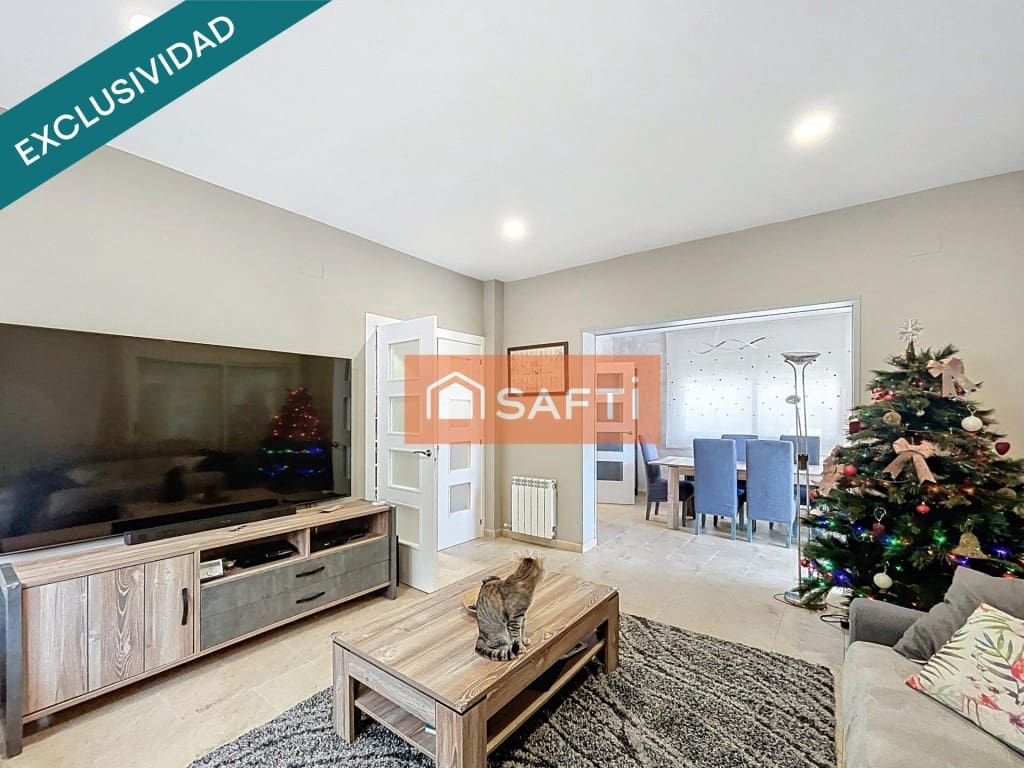 5 soverom Villa til salgs i Pacs del Penedes med svømmebasseng garasje - € 450 000 (Ref: 9456151)