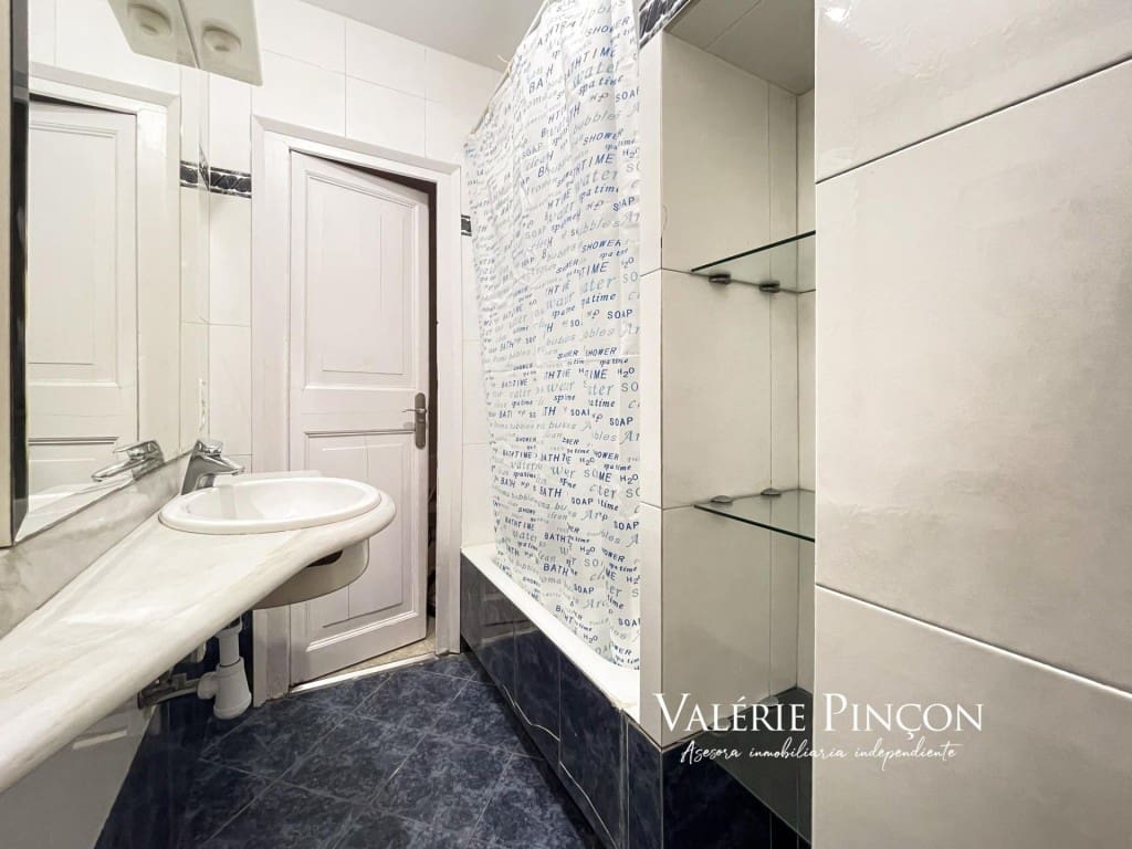 6 soverom Leilighet til salgs i Barcelona by - € 490 000 (Ref: 9456152)