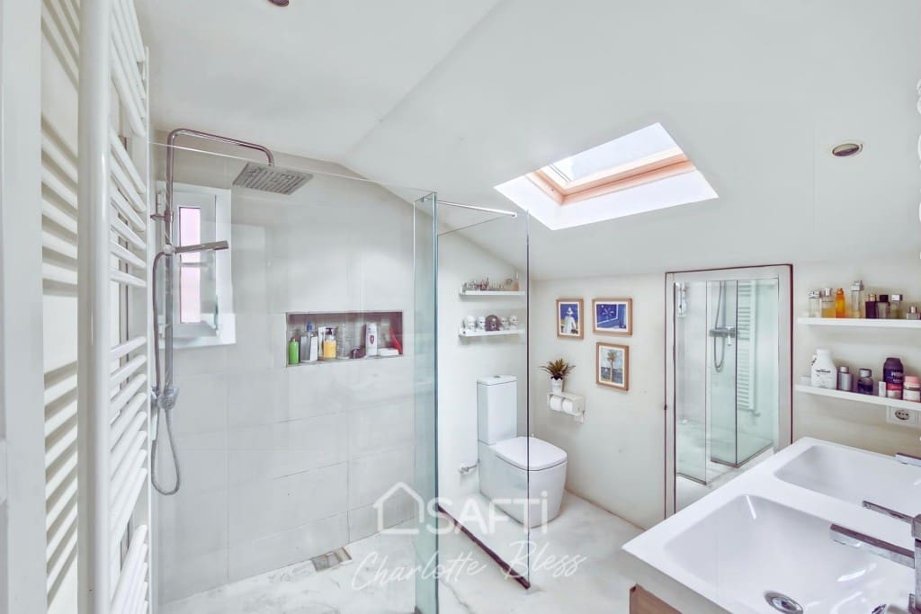 4 makuuhuone Huvila myytävänä paikassa Sant Pere de Ribes mukana uima-altaan - 790 000 € (Ref: 9456153)