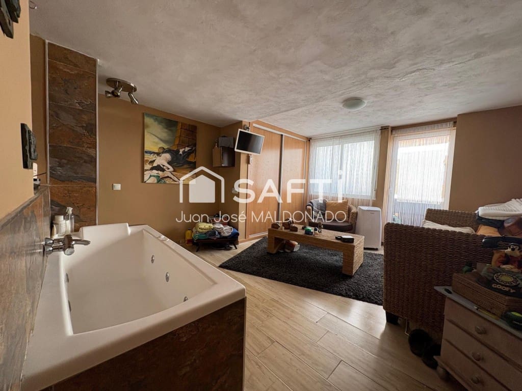 2 bedroom Villa for sale in Vinaros - € 130,000 (Ref: 9456156)