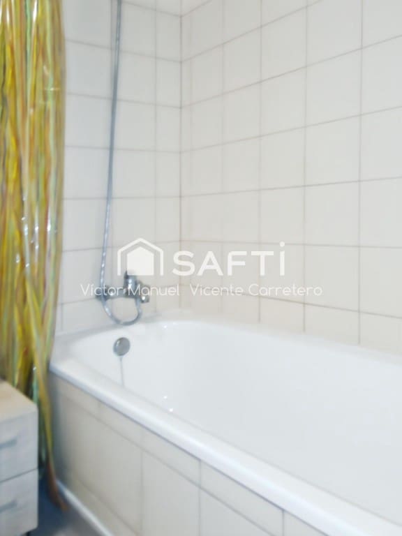 4 bedroom Apartment for rent in Sagunto / Sagunt - € 1,200 (Ref: 9456158)