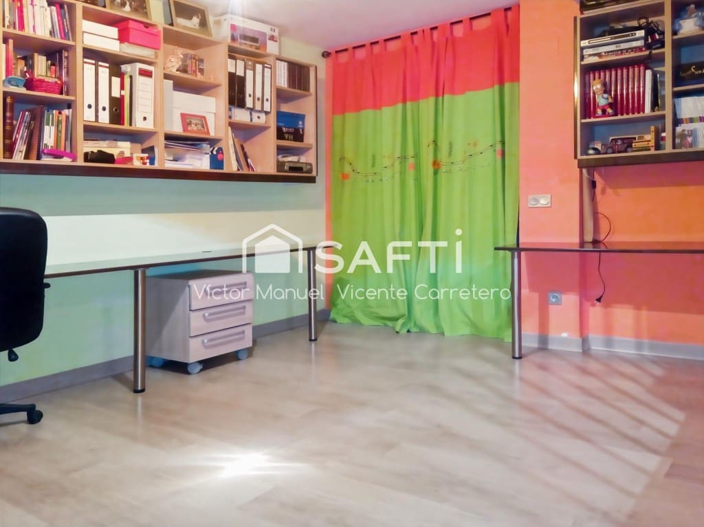4 bedroom Apartment for rent in Sagunto / Sagunt - € 1,200 (Ref: 9456158)