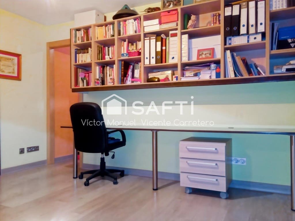 4 bedroom Apartment for rent in Sagunto / Sagunt - € 1,200 (Ref: 9456158)