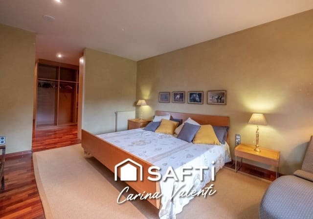 4 quarto Moradia para venda em Bescanó com garagem - 1 090 000 € (Ref: 9456163)