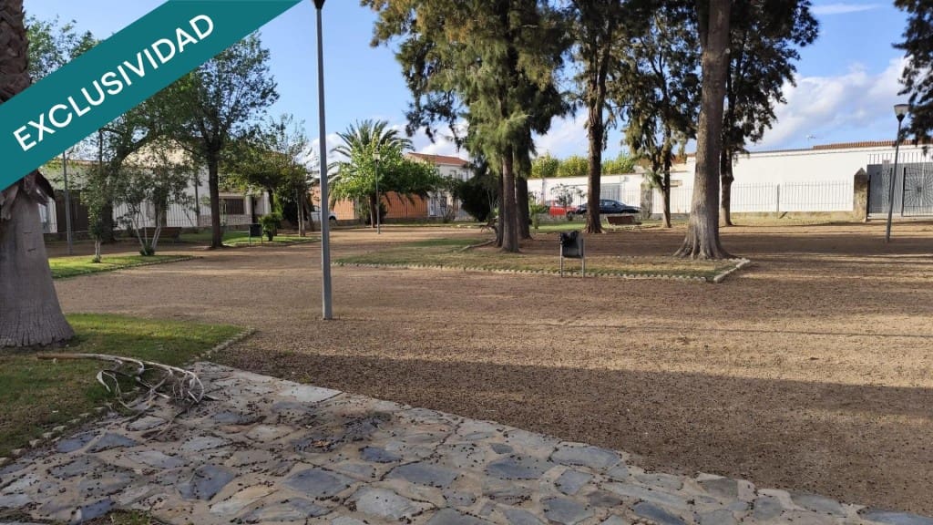 Komercyjne na sprzedaż w Guadiana - 299 000 € (Ref: 9461971)