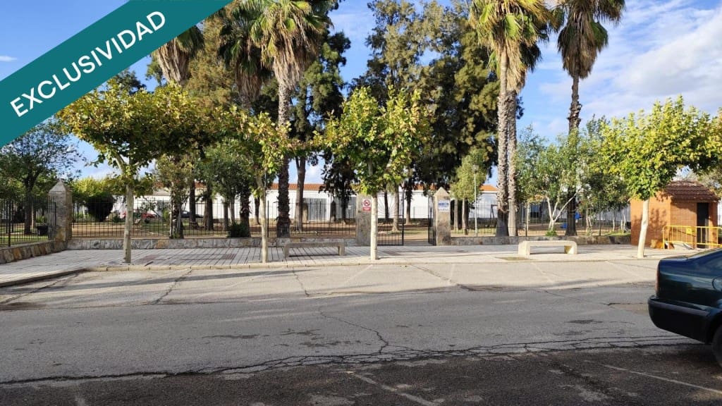 Komercyjne na sprzedaż w Guadiana - 299 000 € (Ref: 9461971)