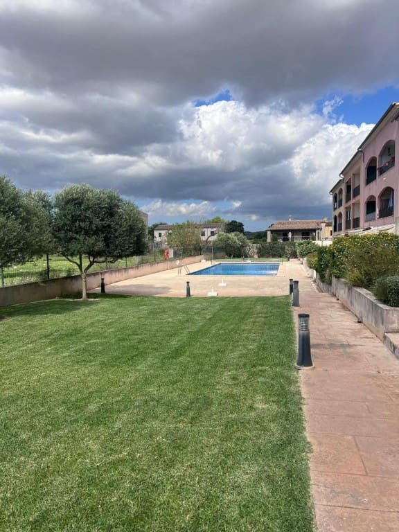 3 sypialnia Apartament na sprzedaż w Porreres z basenem garażem - 394 000 € (Ref: 9461972)