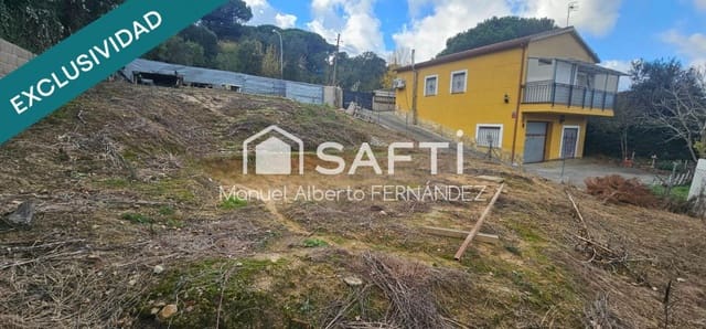 Terrain à Bâtir à vendre à Urbanitzacions del Nord, Lloret de Mar - 33 000 € (Ref: 9461974)