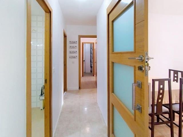 3 soverom Leilighet til salgs i Ames med garasje - € 175 000 (Ref: 9461977)