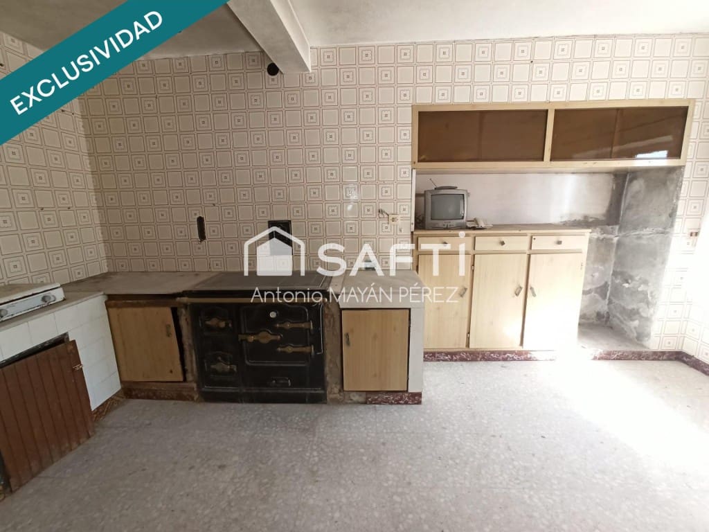6 sypialnia Finka/Dom wiejski na sprzedaż w Rianxo z garażem - 67 500 € (Ref: 9461978)