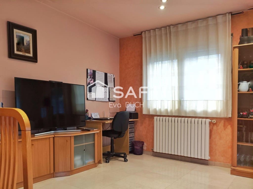 3 soveværelse Lejlighed til salg i Castellfollit de la Roca med garage - € 220.000 (Ref: 9461979)