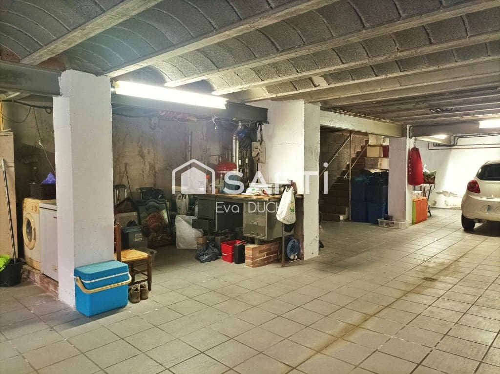 3 soveværelse Lejlighed til salg i Castellfollit de la Roca med garage - € 220.000 (Ref: 9461979)