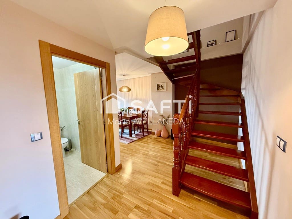 4 sovrum Lägenhet till salu i Villaquilambre med garage - 210 000 € (Ref: 9461980)